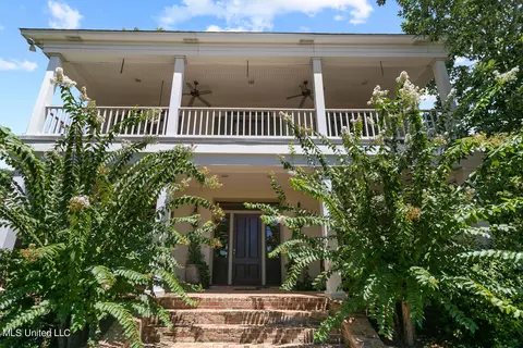 2016 S Petit Bois St, Jackson, MS 39211 photo 3