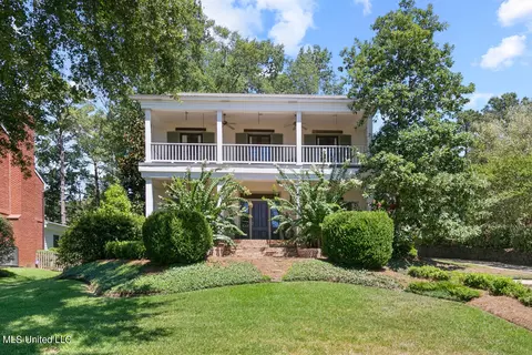 2016 S Petit Bois St, Jackson, MS 39211