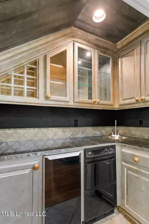 2016 S Petit Bois St, Jackson, MS 39211 photo 10