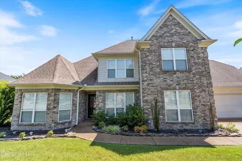 8412 Linda Shore Cv, Southaven, MS 38672