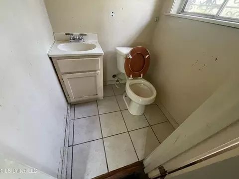 1572 W Mcdowell Rd, Jackson, MS 39204 photo 10