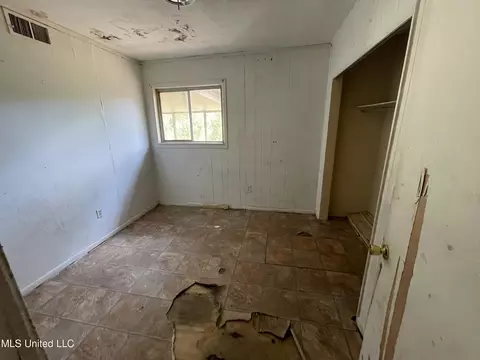1572 W Mcdowell Rd, Jackson, MS 39204 photo 7