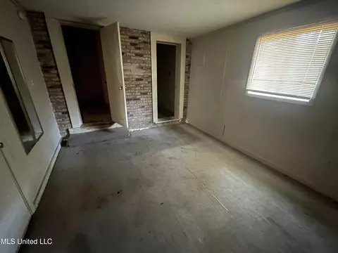 1572 W Mcdowell Rd, Jackson, MS 39204 photo 5