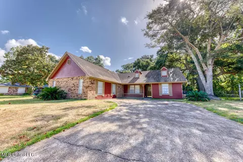 214 Mcguire Dr, Long Beach, MS 39560