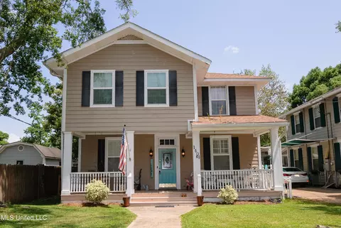 1404 Roosevelt St, Pascagoula, MS 39567