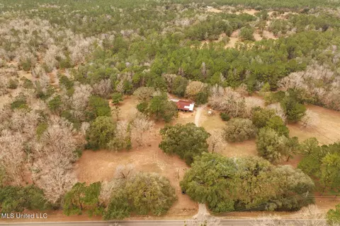 Kiln-delisle Road, Kiln, MS 39556