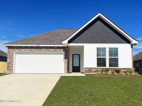 18040 Evergreen Dr, Gulfport, MS 39503
