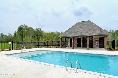 Exterior - 108 Waverly Dr, Florence, MS 39073 photo 2 of 2