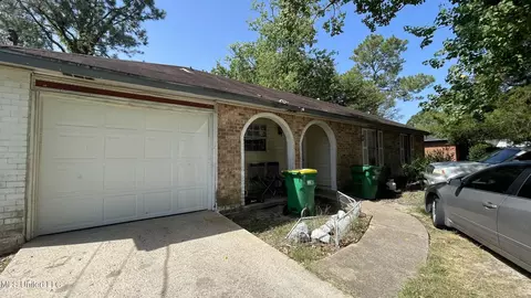 4224 Mimosa Dr, Moss Point, MS 39562