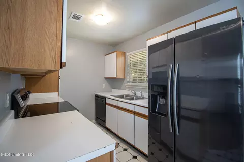 6 Michael Ct, Long Beach, MS 39560 photo 8
