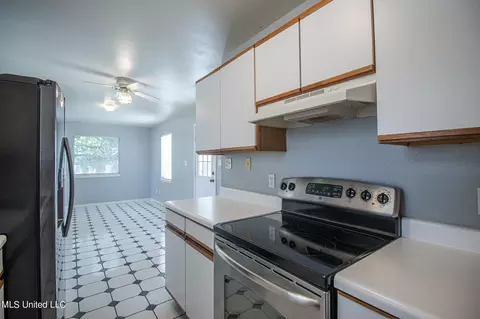 6 Michael Ct, Long Beach, MS 39560 photo 7