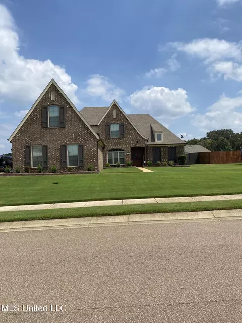 7194 Jefferson Heights Dr, Olive Branch, MS 38654