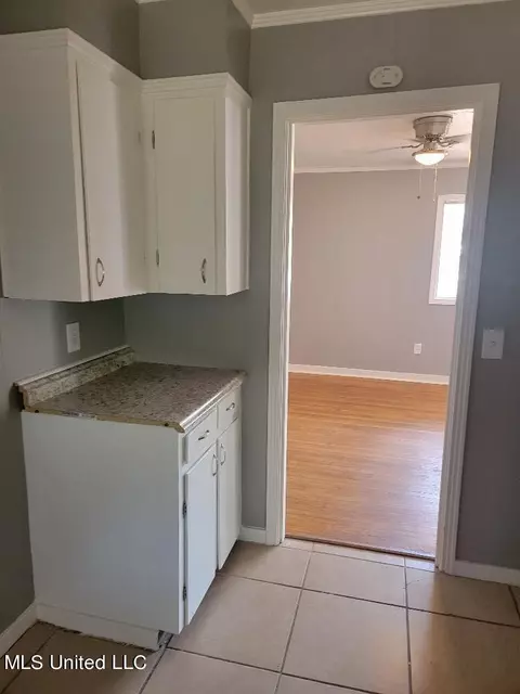 1526 W Mcdowell Rd, Jackson, MS 39204 photo 4