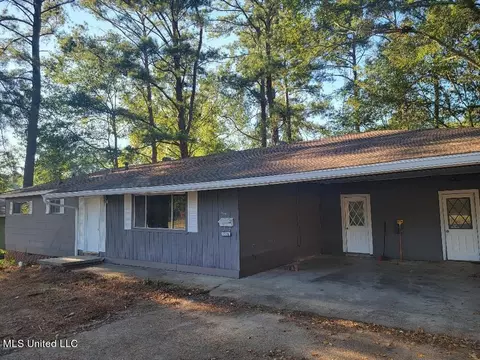 1526 W Mcdowell Rd, Jackson, MS 39204