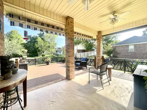 347 Fairview Dr, Biloxi, MS 39531 photo 8
