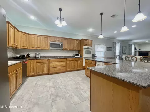 347 Fairview Dr, Biloxi, MS 39531 photo 22
