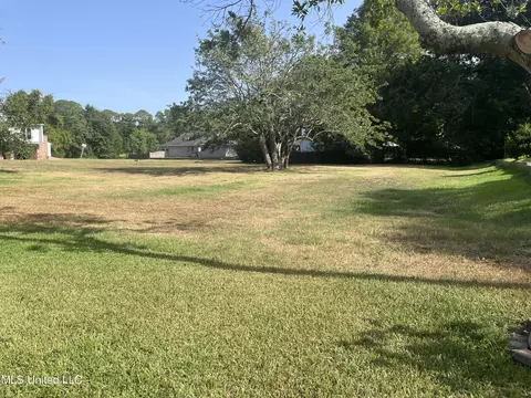 347 Fairview Dr, Biloxi, MS 39531 photo 40