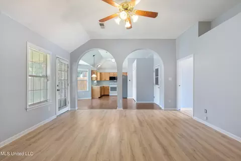 9654 E Sandidge Rd, Olive Branch, MS 38654 photo 7