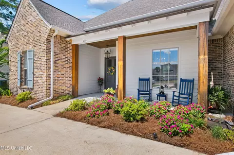 210 First Colony Blvd, Madison, MS 39110 photo 6