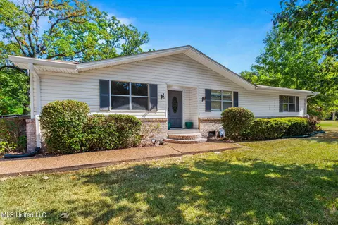 308 Shady Lane Ln, Richland, MS 39218