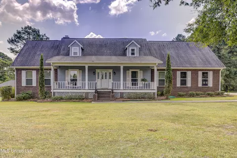 107 Green Oak Cv, Clinton, MS 39056