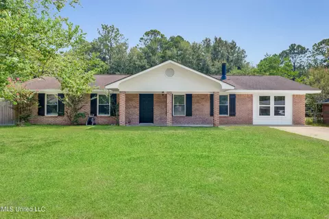 12420 E Briarwood Dr, Gulfport, MS 39503