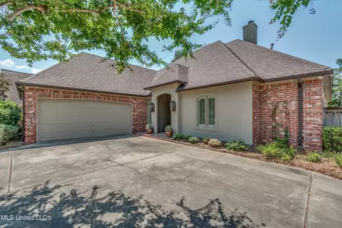 207 Lafayette Ln, Flowood, MS 39232 photo 4