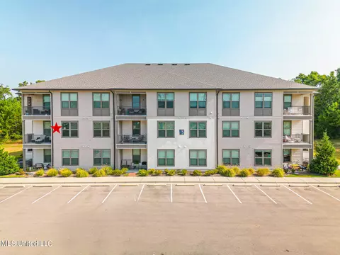 2501 Bienville Blvd #522, Ocean Springs, MS 39564