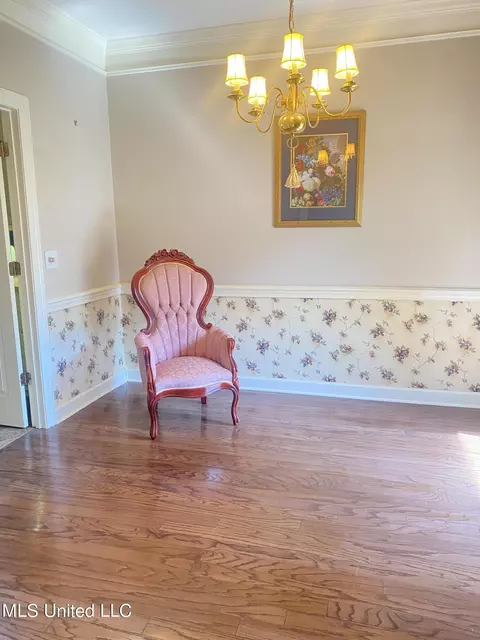109 Seminole Cir, Terry, MS 39170 photo 4