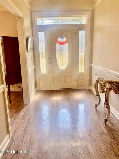 109 Seminole Cir, Terry, MS 39170 photo 3