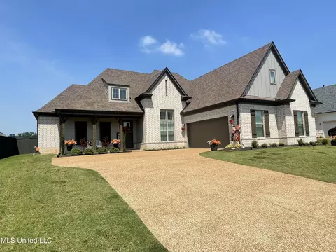 5055 Kensington Creek Dr, Southaven, MS 38672