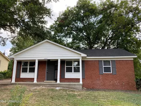 1657 Whitehead Dr, Southaven, MS 38671