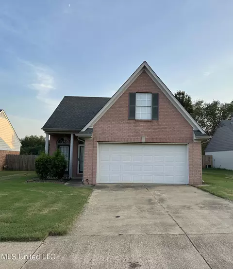 10515 Pecan View Dr, Olive Branch, MS 38654