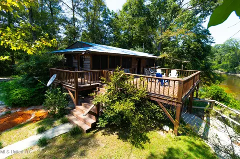 5195 Highway 26, Wiggins, MS 39577 photo 2