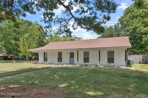 206 Cherry Hill Ct, Madison, MS 39110
