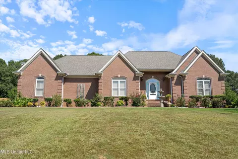 39 Prather St, Byhalia, MS 38611