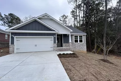 94182 Bayou Dr, Diamondhead, MS 39525