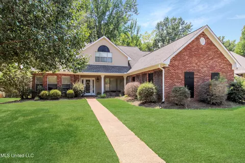 521 Florence Dr, Madison, MS 39110