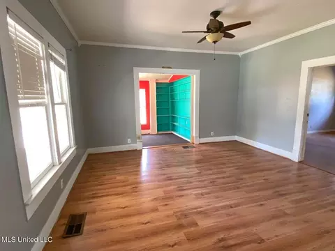 424 E Railroad Ave, Bentonia, MS 39040 photo 4