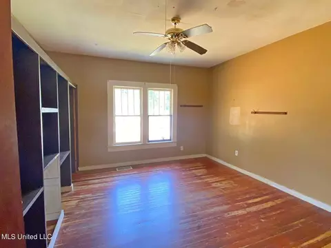424 E Railroad Ave, Bentonia, MS 39040 photo 8