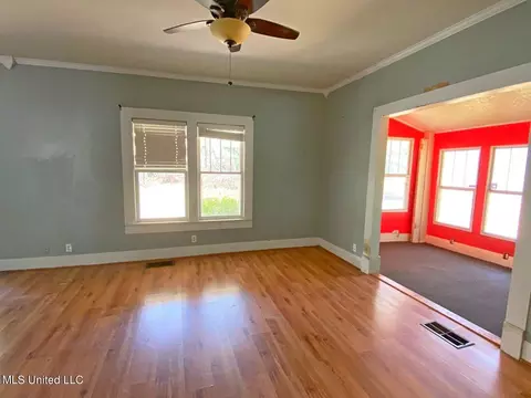 424 E Railroad Ave, Bentonia, MS 39040 photo 3