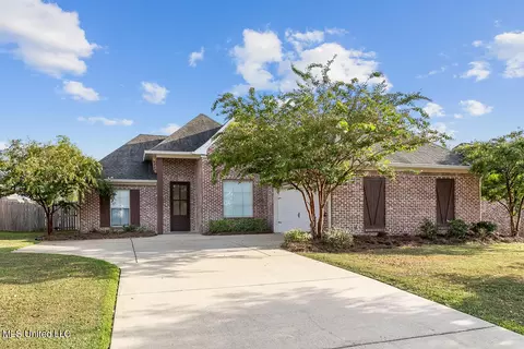 113 Runners Way, Canton, MS 39046
