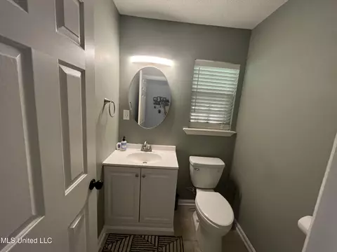 Bath - 492 Memphis Ave, Mount Pleasant, MS 38635 photo 1 of 3