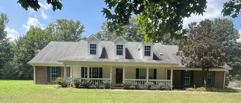 Exterior - 492 Memphis Ave, Mount Pleasant, MS 38635 photo 3 of 8