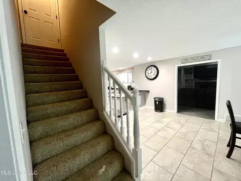 Entry Way - 492 Memphis Ave, Mount Pleasant, MS 38635 photo 2 of 2