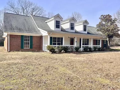 492 Memphis Ave, Mount Pleasant, MS 38635