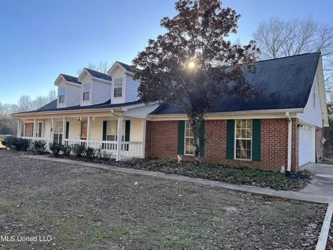 Exterior - 492 Memphis Ave, Mount Pleasant, MS 38635 photo 2 of 8