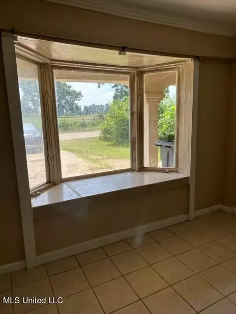 104 W Mill Rd, Sardis, MS 38666 photo 8