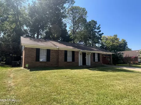 4531 Village Dr, Jackson, MS 39206
