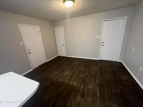 4531 Village Dr, Jackson, MS 39206 photo 12
